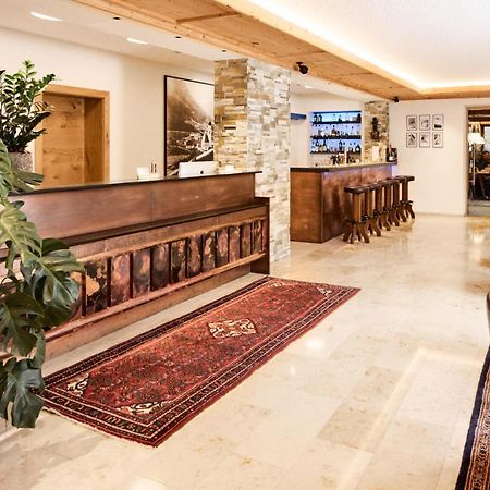 "Quality Hosts Arlberg" Hotel Garni Moessmer St. Anton am Arlberg Zewnętrze zdjęcie